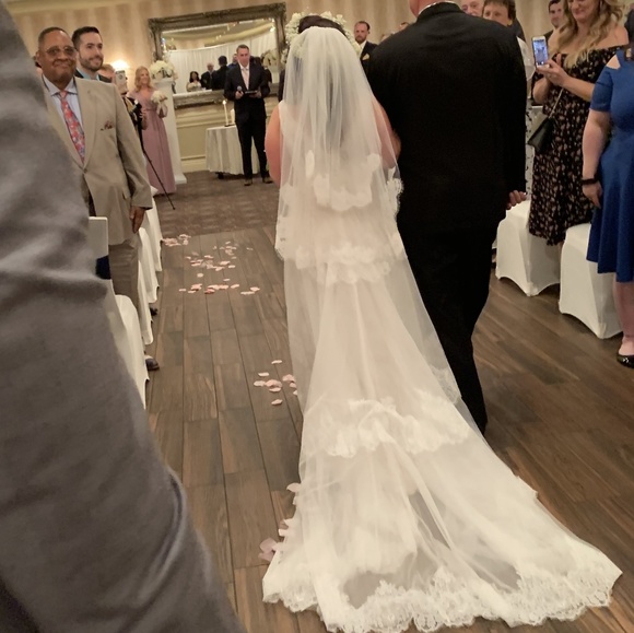 👰Melissa Sweet 👰Lace Layered Wedding Dress - Picture 3 of 8